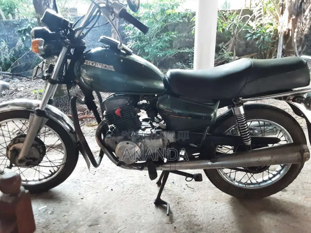 Honda CM 125 1990 Motorbike (Used)