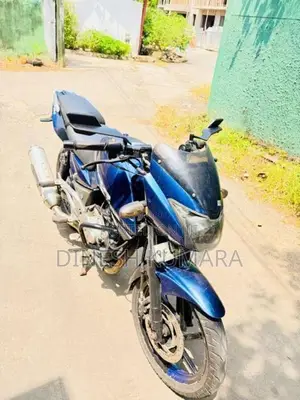 Bajaj Pulsar 220f 2008 Motorbike (Used)