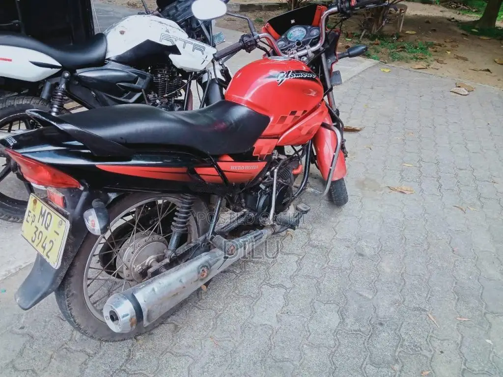 Hero-Honda Glamour 2006 Motorbike (Used)