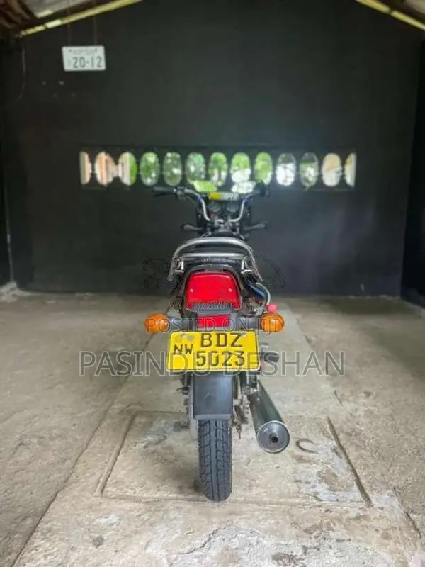 Bajaj CT-100 2016 Motorbike (Used)