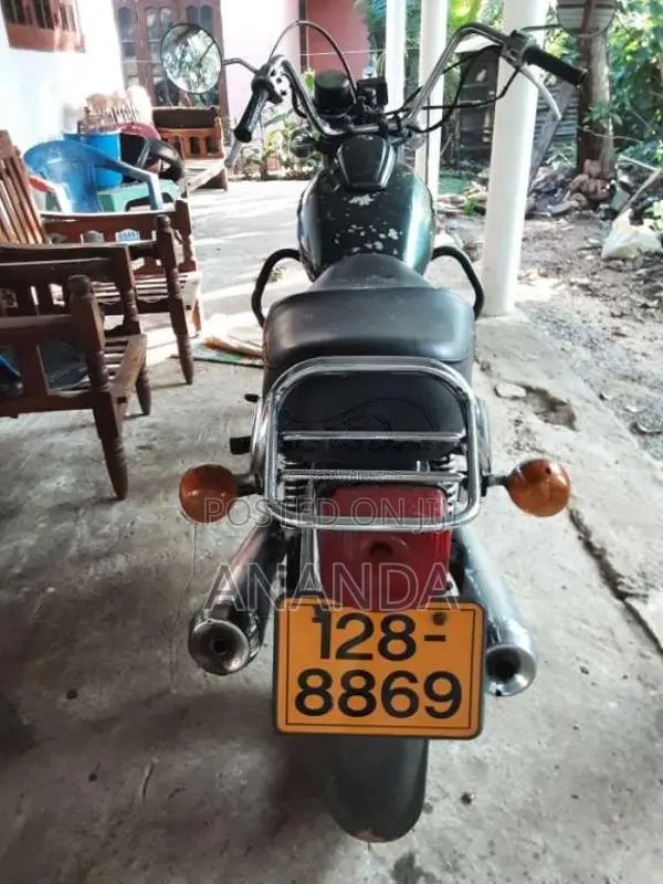 Honda CM 125 1990 Motorbike (Used)