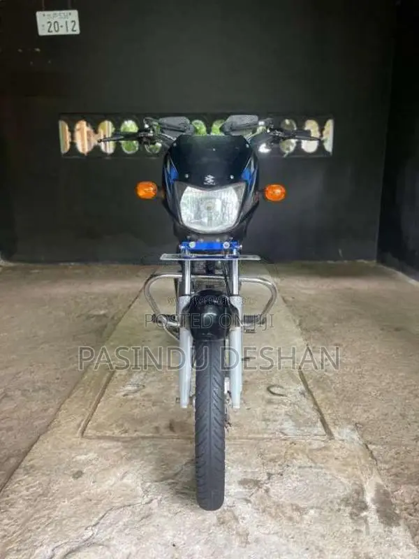 Bajaj CT-100 2016 Motorbike (Used)