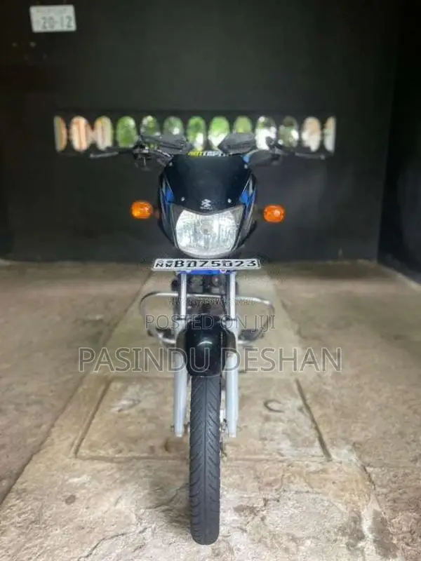 Bajaj CT-100 2016 Motorbike (Used)
