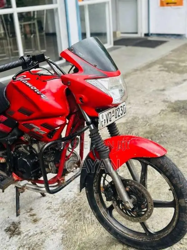 Hero-Honda Glamour 2010 Motorbike (Used)