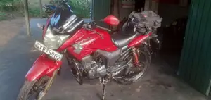 Hero-Honda Hunk 2011 Motorbike (Used)