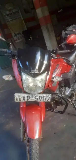 Hero-Honda Hunk 2011 Motorbike (Used)