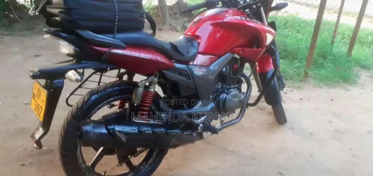 Hero-Honda Hunk 2011 Motorbike (Used)
