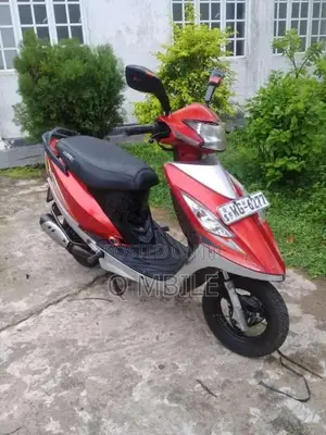 TVS Scooty Streak 2011 Motorbike (Used)