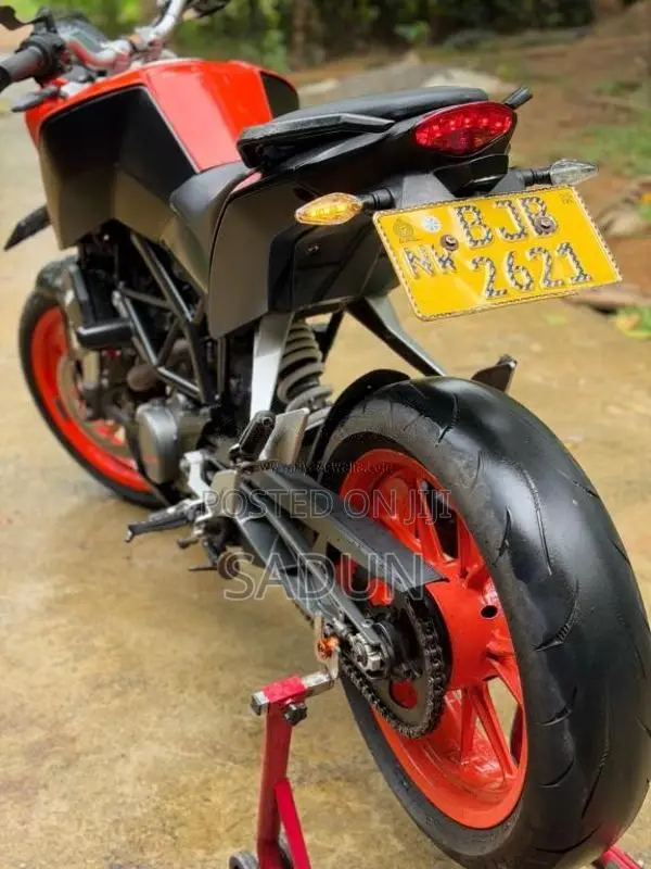 KTM Duke 200 Japan 2021 Motorbike (Used)
