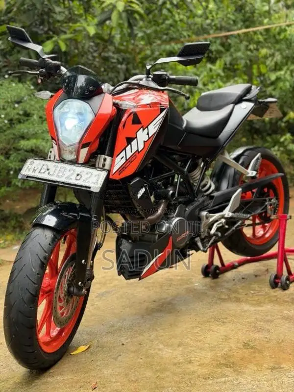 KTM Duke 200 Japan 2021 Motorbike (Used)
