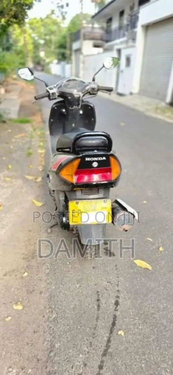Honda Dio 2009 Motorbike (Used)