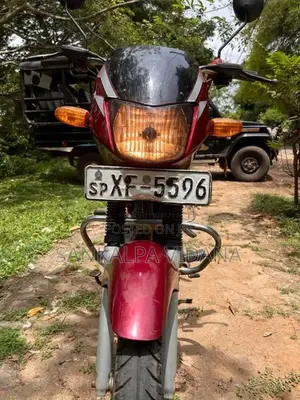 Bajaj CT-100 2011 Motorbike (Used)