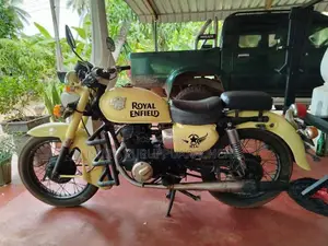 Honda CD 125 Twin 2001 Motorbike (Used)