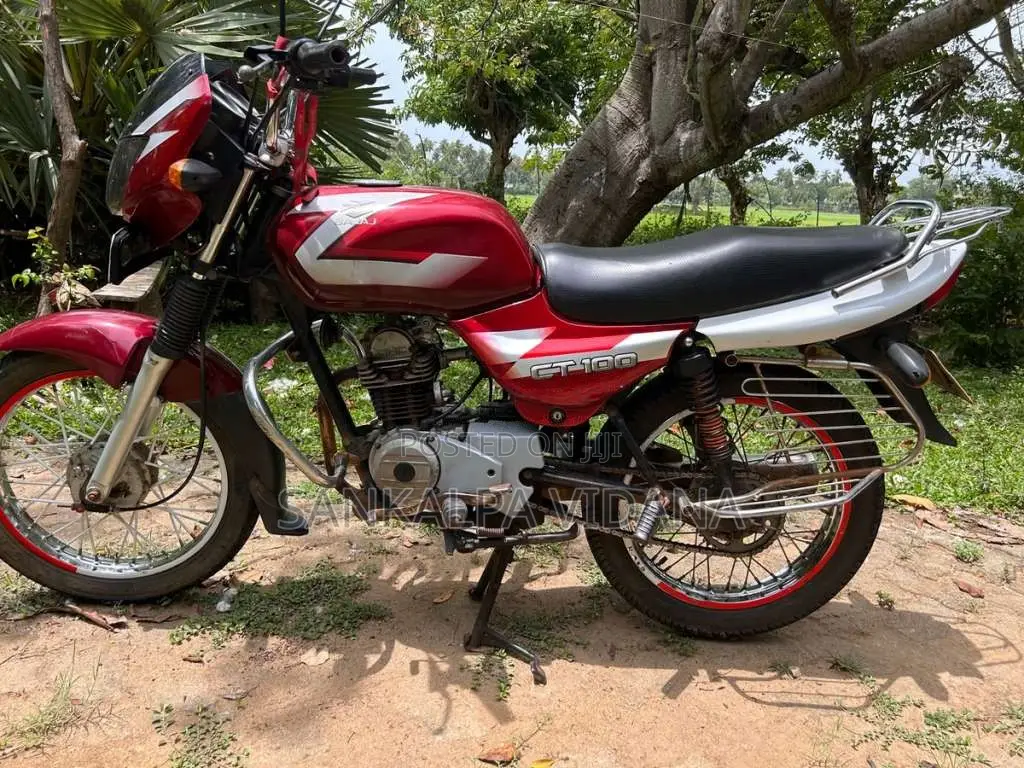 Bajaj CT-100 2011 Motorbike (Used)
