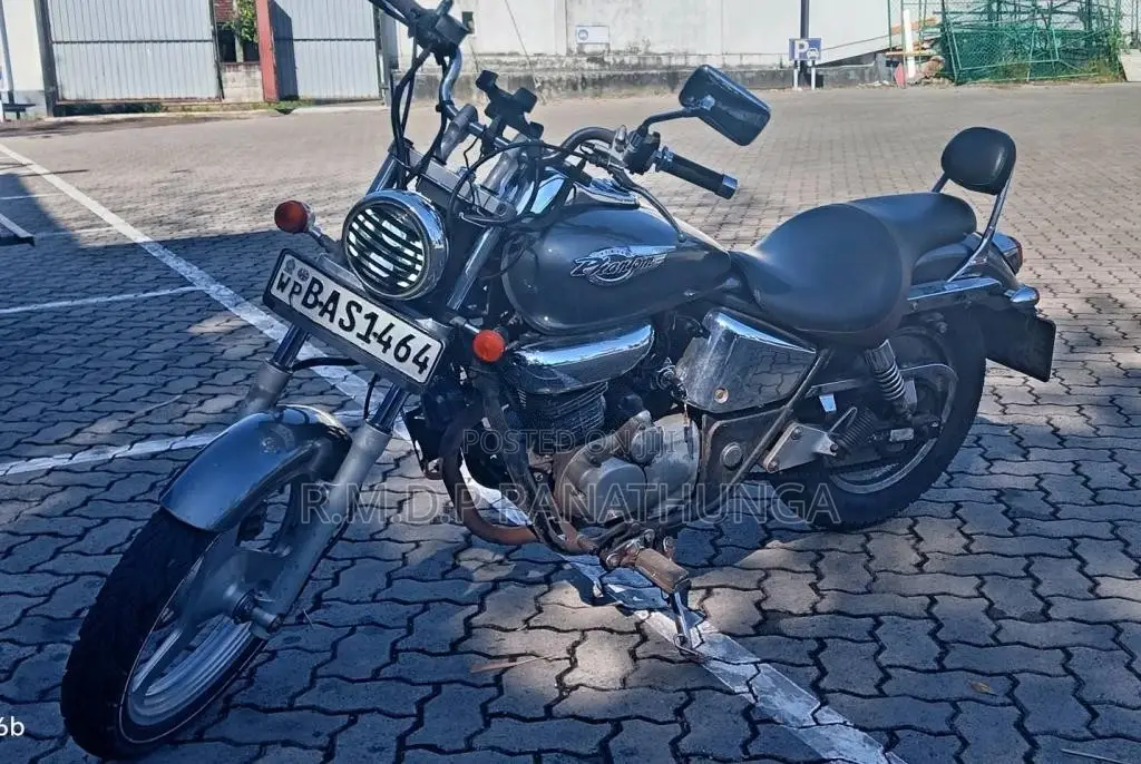 Honda SHADOW PHANTOM 200 2014 Motorbike (Used)