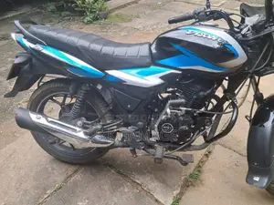 Bajaj Discover 2024 Motorbike (Used)