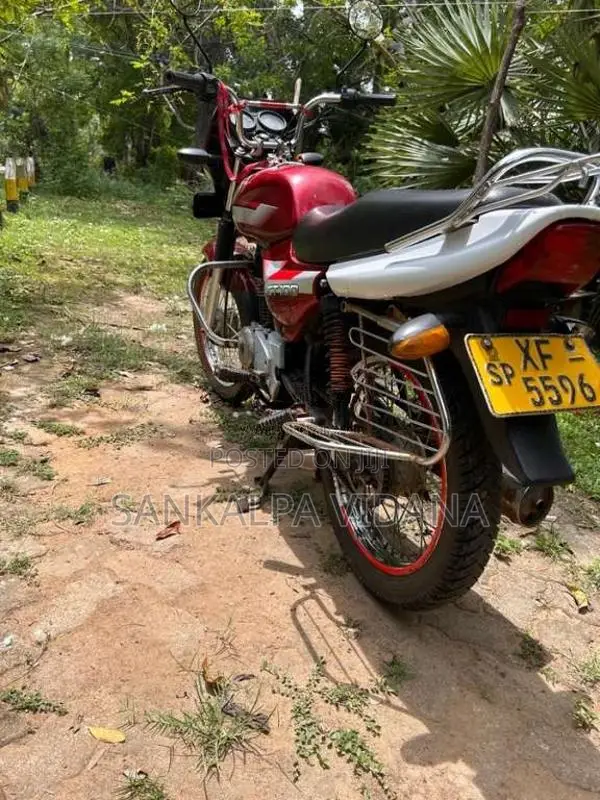 Bajaj CT-100 2011 Motorbike (Used)