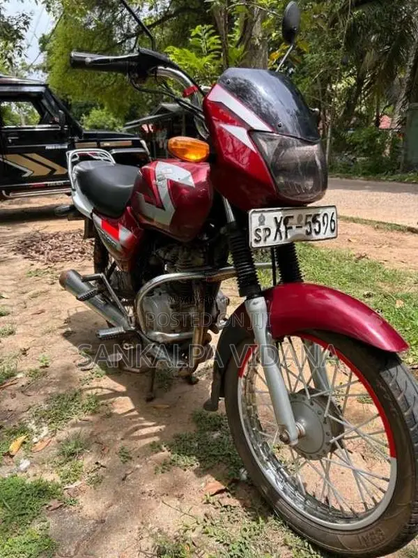 Bajaj CT-100 2011 Motorbike (Used)