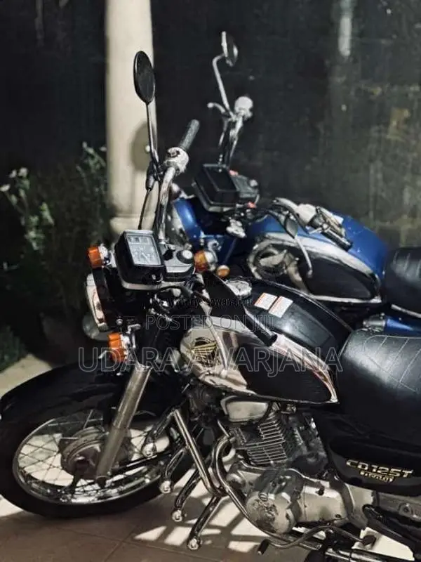 Honda CD125 2005 Motorbike (Used)