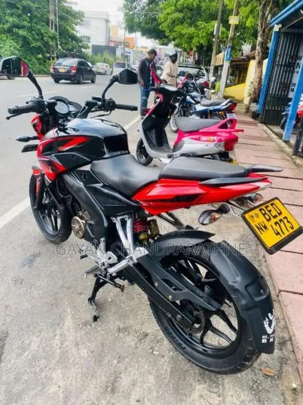 Bajaj Pulsar NS150 2016 Motorbike (Used)