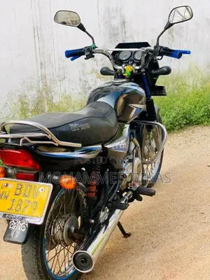 Bajaj CT-100 2016 Motorbike (Used)