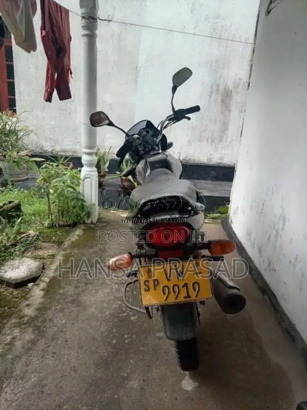 Bajaj Platina 2011 Motorbike (Used)
