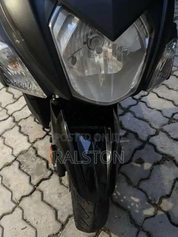 Yamaha ZR 2020 Motorbike (Used)