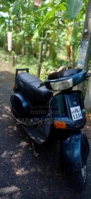 Bajaj Legend 2003 Motorbike (Used)