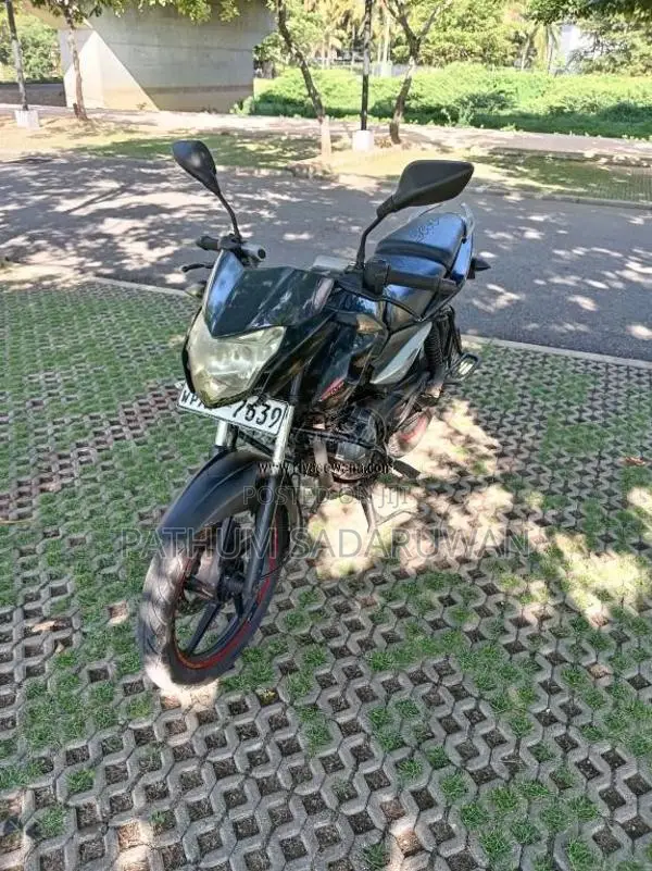 Bajaj Pulsar 2011 Motorbike (Used)