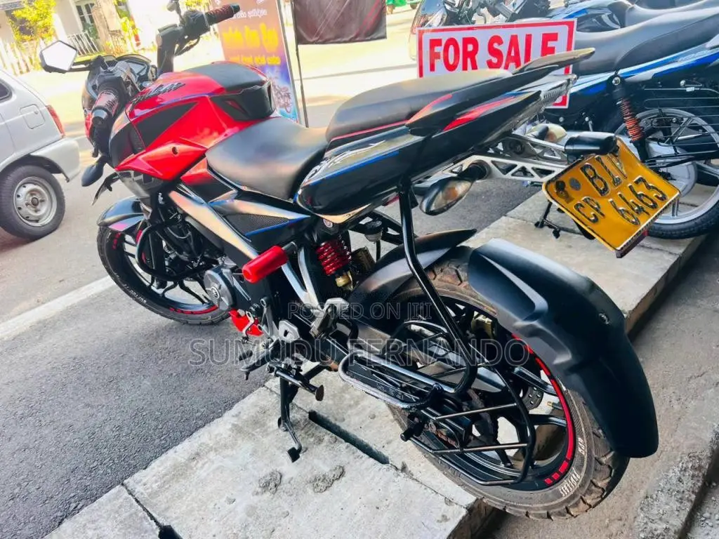 Bajaj Pulsar 2019 Motorbike (Used)