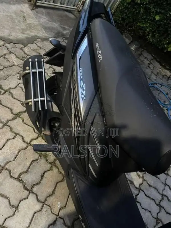 Yamaha ZR 2020 Motorbike (Used)