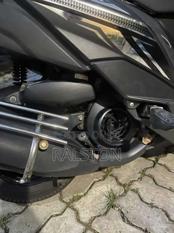 Yamaha ZR 2020 Motorbike (Used)
