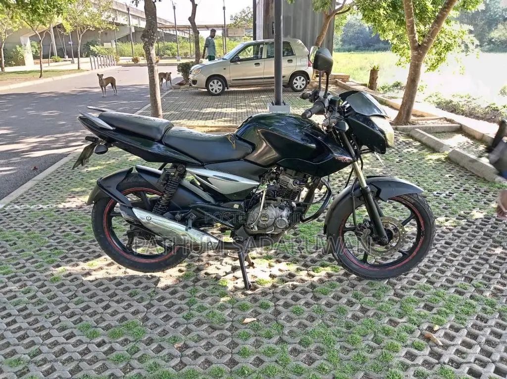 Bajaj Pulsar 2011 Motorbike (Used)