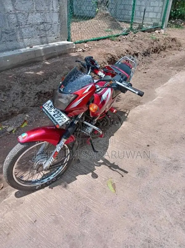 Bajaj CT-100 2005 Motorbike (Used)