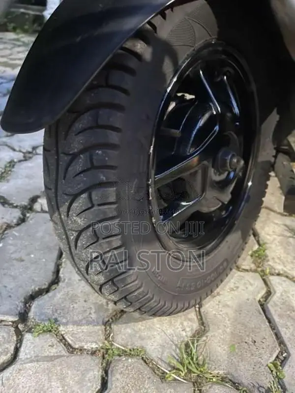 Yamaha ZR 2020 Motorbike (Used)