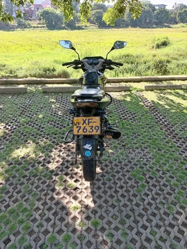 Bajaj Pulsar 2011 Motorbike (Used)