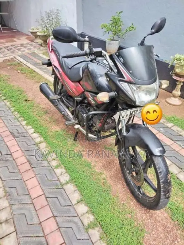 Hero-Honda Glamour 2010 Motorbike (Used)