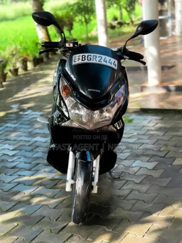 Honda Pcx 2018 Motorbike (Used)