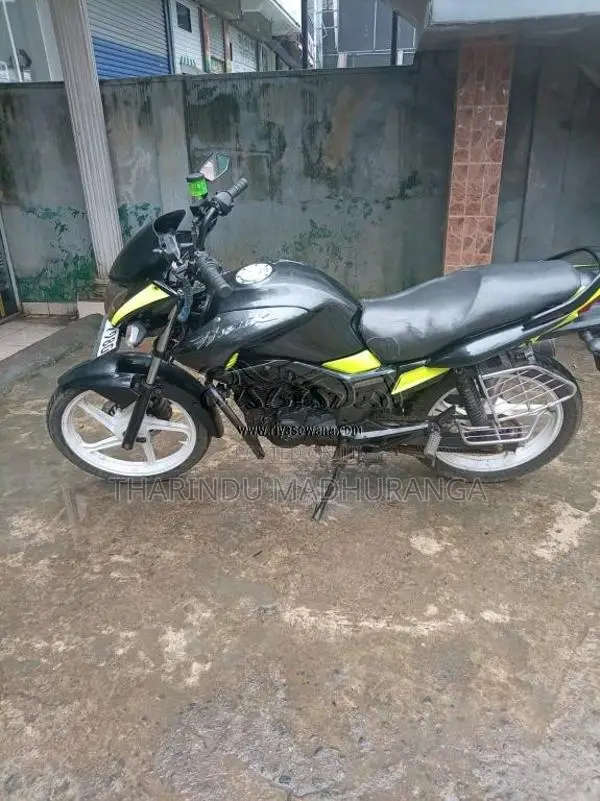 Hero-Honda Hunk 2008 Motorbike (Used)