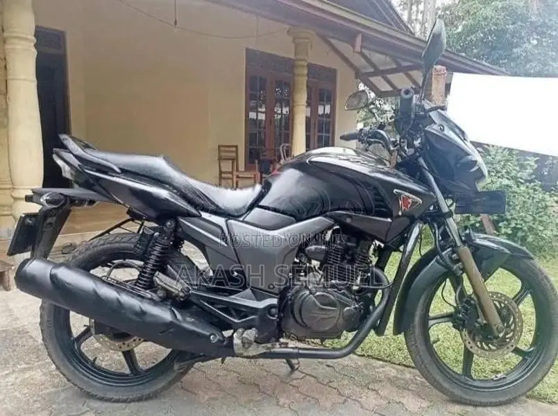 Hero-Honda Hunk 2011 Motorbike (Used)