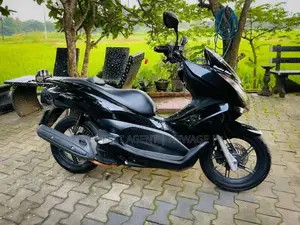 Honda Pcx 2018 Motorbike (Used)