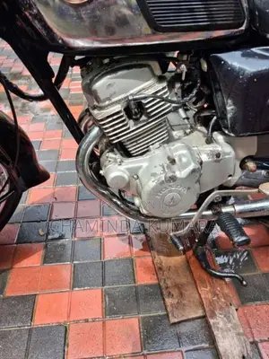 Honda CD125 2000 Motorbike (Used)