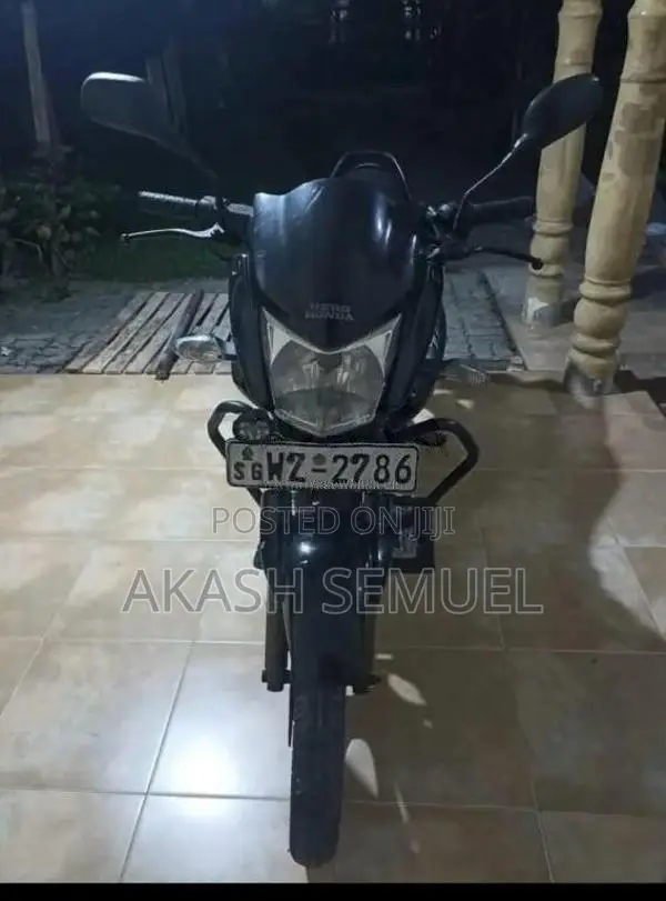 Hero-Honda Hunk 2011 Motorbike (Used)