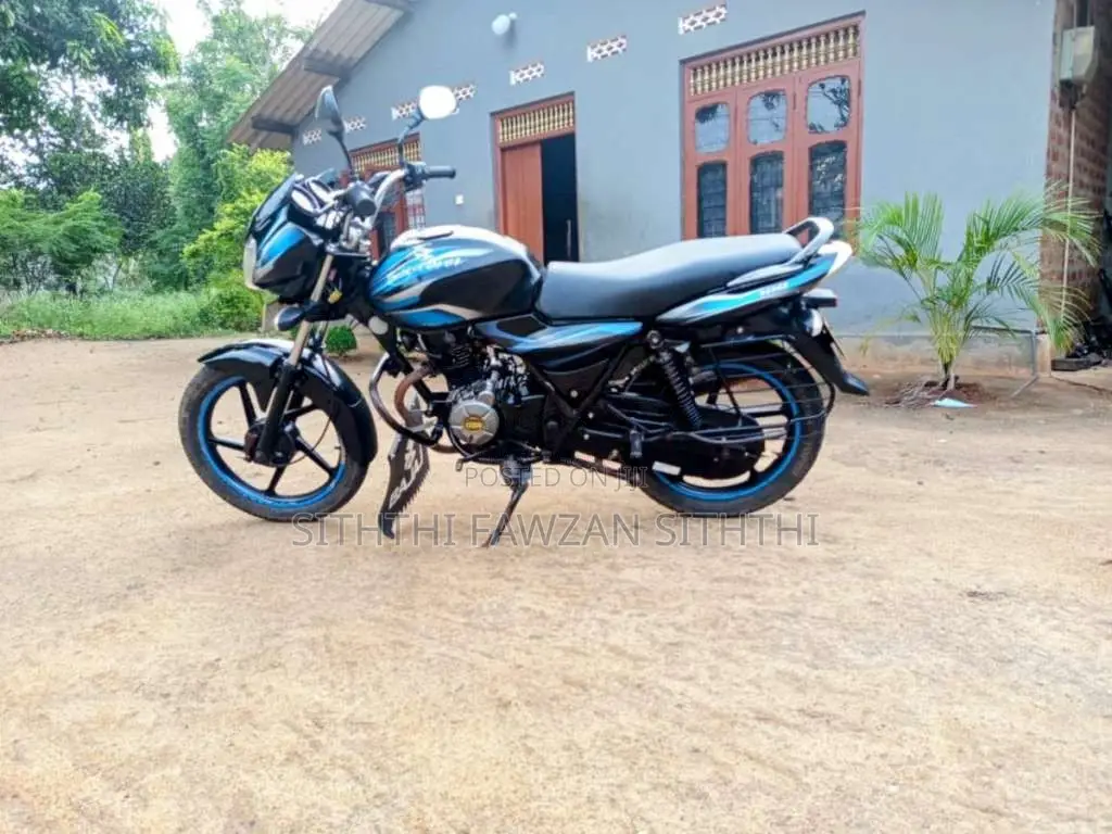 Bajaj Discover 2011 Motorbike (Used)