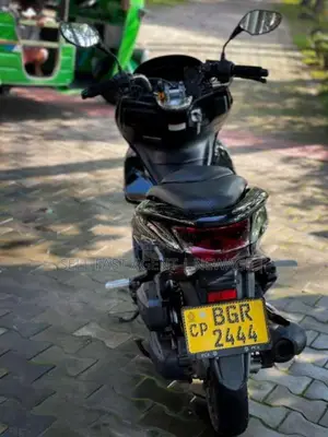 Honda Pcx 2018 Motorbike (Used)