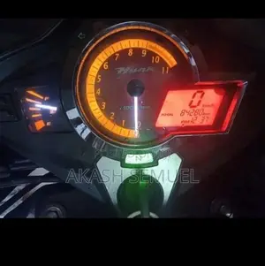 Hero-Honda Hunk 2011 Motorbike (Used)