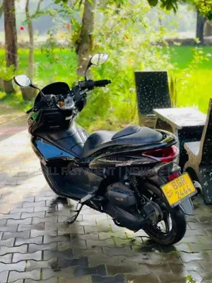 Honda Pcx 2018 Motorbike (Used)