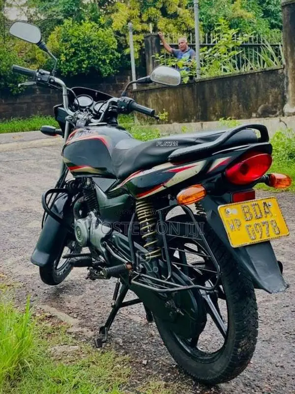 Bajaj Platina 2015 Motorbike (Used)