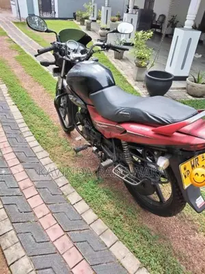 Hero-Honda Glamour 2010 Motorbike (Used)