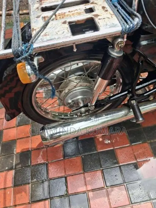 Honda CD125 2000 Motorbike (Used)